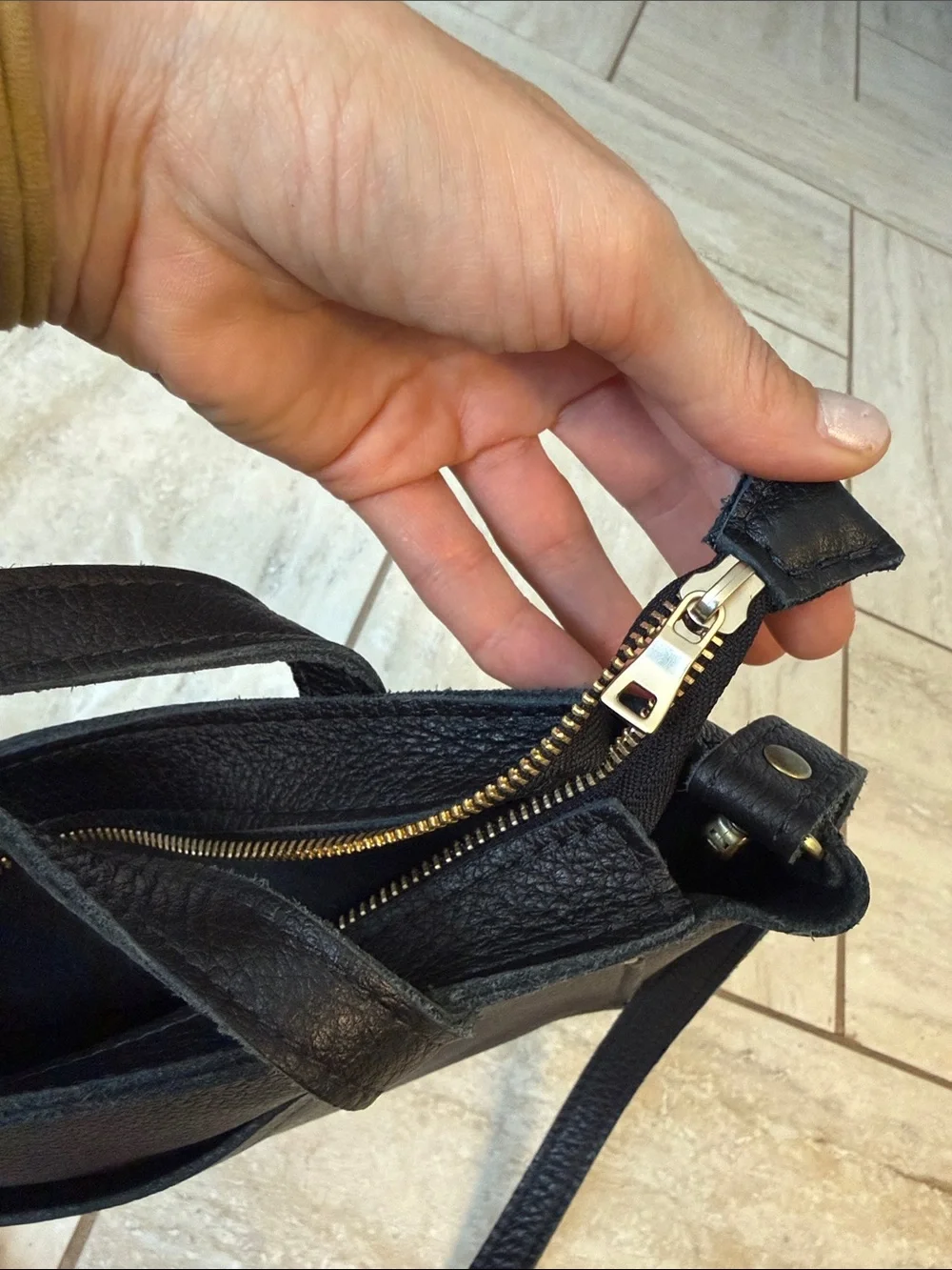 Portland Leather Goods Mini Zippered Crossbody Tote Pebbled - Picture 11 of 16